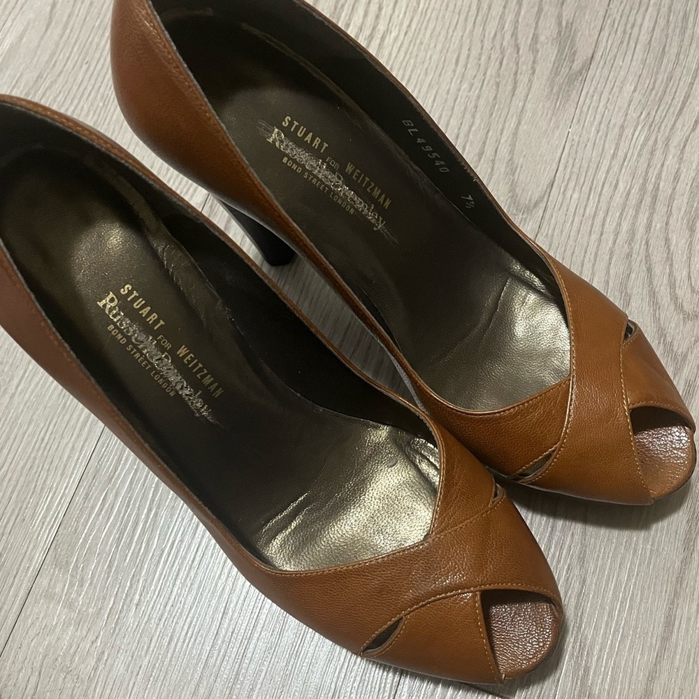 Stuart Weitzman for Russell Bremley Bond Street London, Size 7.5, Brown Heel